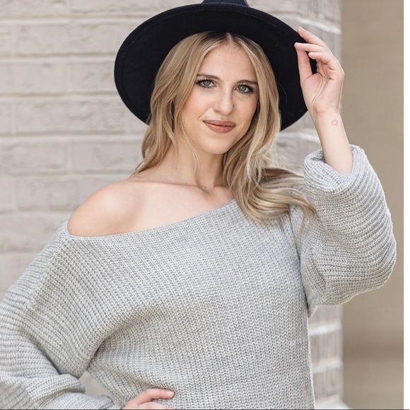 Grey off the shoulder dress - Picture 3 of 3